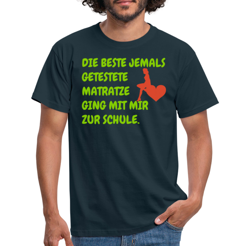 DIE BESTE JEMALS GETESTETE MATRATZE GING MIT MIR ZUR SCHULE. - Navy